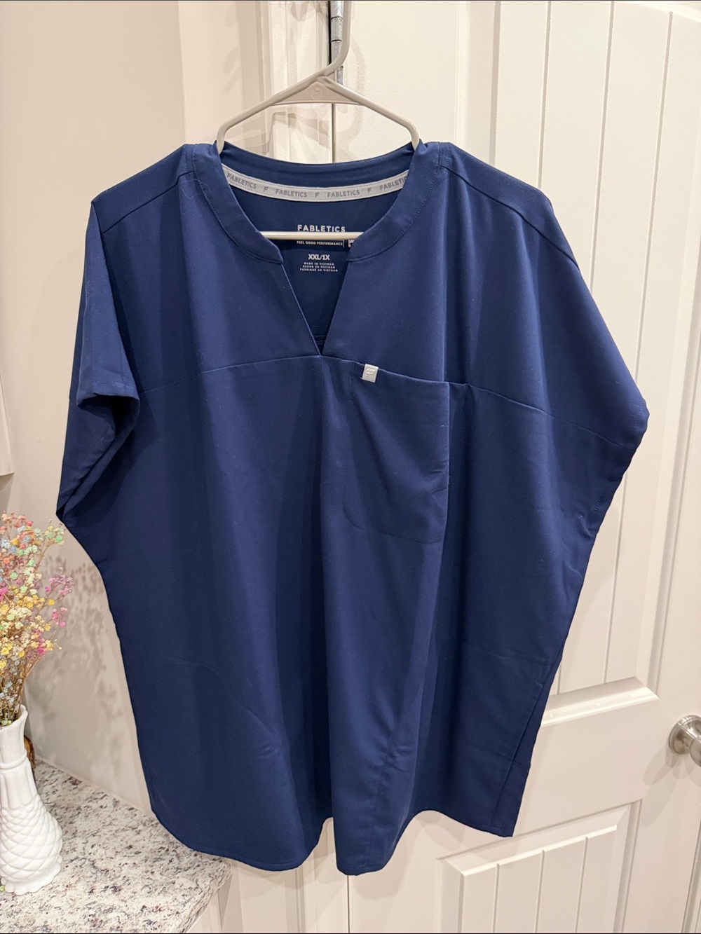 Fabletics Navy Short Sleeve V-Notch Pocket Tee